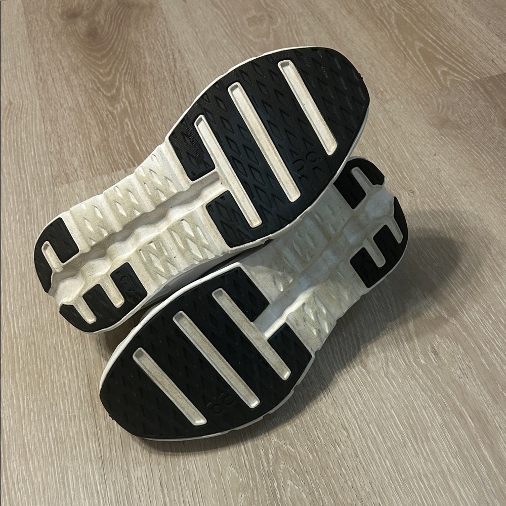 On Cloud Women’s Cloudtilt Cloudtecphase Running … - image 7